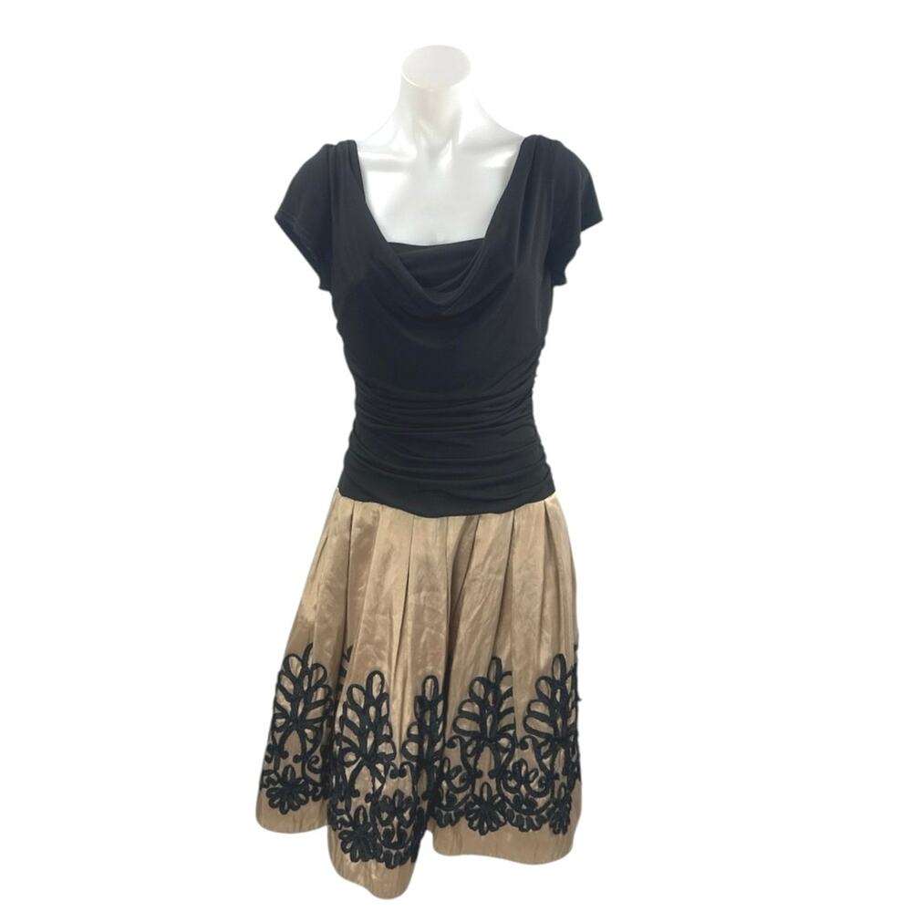 DressBarn Black Floral Embroidery Ruched Cap Sleeve Midi Flare A-Line Dress Sz 8